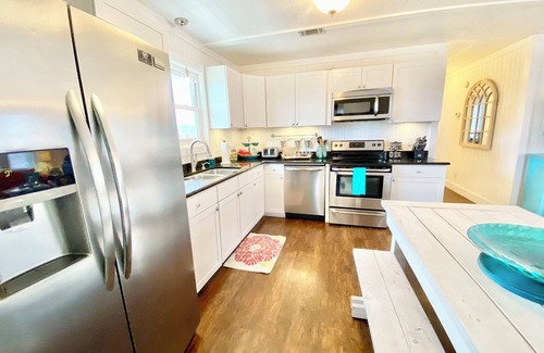 Laguna Beach Estates House | $150/Nt October 11-15th ~ Laguna Beach~5th House from the Perfect Beach Access# 83!