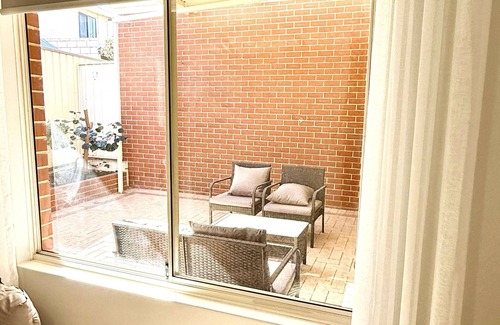 East Victoria Park House | 150 Unbeatable Location 3BR Stylish Stay