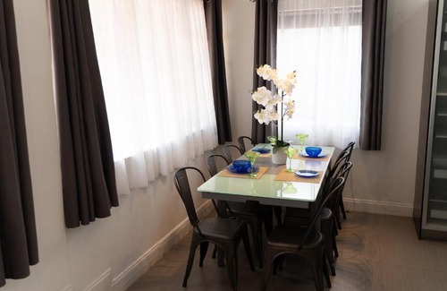 South Lake House | 1509 Astor of Hollywood