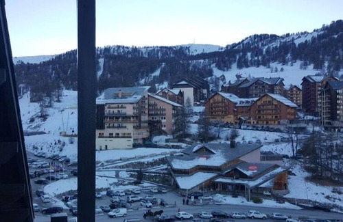 Risoul Apartment | 150M from the slopes apartment 6pers 1 bedroom + 1 cabin