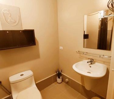 Mandurriao Apartment | 1517 Tower 4 Atria Manduriao Comfy, Cozy, Central