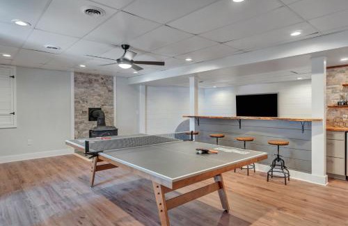 Nellysford House | 151Escape - 5-Star Group Fun! Game Room/Bar/Deck/4kTVs