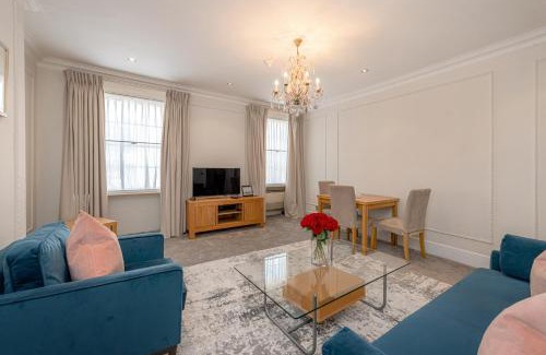 Mayfair Apartment | 17 Hertford Street