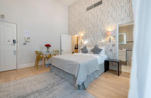 Mayfair Apartment | 17 Hertford Street