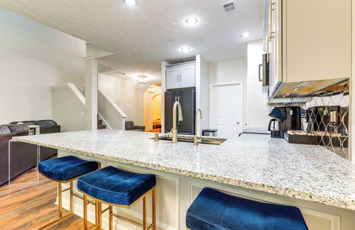 Rex House | 18 Mi to Atlanta: Family Retreat w/Patio