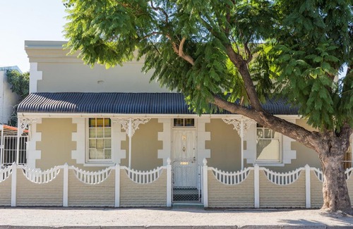 Robertson Apartment | 18 on Adderley