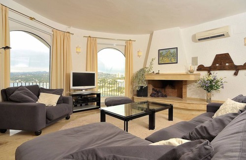 El Portet Villa | 180 m² Villa ∙ 4 bedrooms ∙ 8 guests