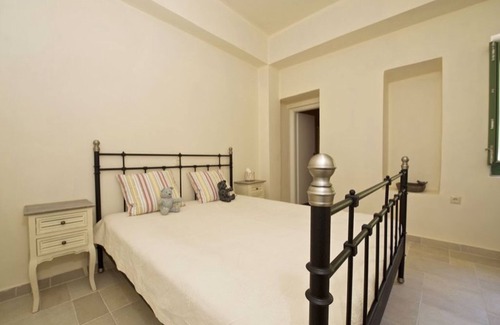 Kalamos Villa | 1800 Old Commissioner's House