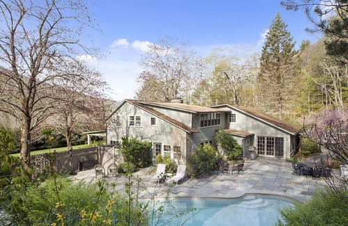 Lake Hill House | 1876 Eyebrow Colonial Home on 36 acres, with pool and fully loaded game room