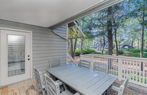 Arcadian Shores Villa | 18C Richmond Park, remodeled villa with full access to amenities
