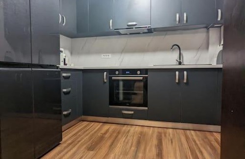 Baia Mare Apartment | 18th century 3 bedroom house old town centre