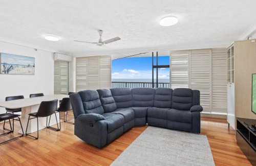 Burleigh Heads Apartment | 18th Floor Ocean Views at Imperial Surf - Hosted by Coastal Letting Co.