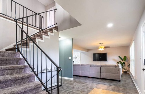 Huntsville House | 1905 Waxleaf Grn SE CAL · ▩Kloud Nine▩ 5 Bedroom / Fiber WIFI / Sleeps 11