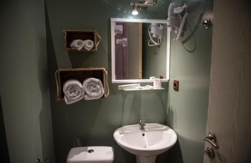 Kalamata Apartment | 1920s Rooms
