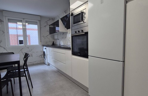 Gijon City Centre Apartment | 1A148 Moderno Apartamento con garaje en Gijon
