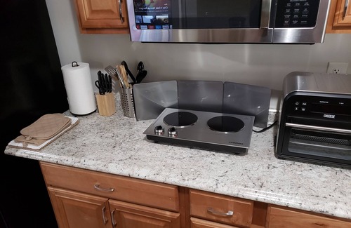 Dale City House | 1bed/1bath basement apartment with private gym