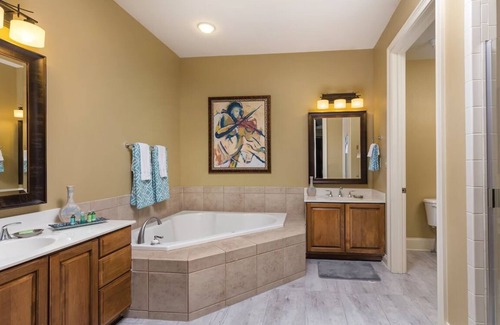 Pennington Bend Resort | 1Bed/1Bath Gorgeous Deluxe Condo in Nashville Resort Next to Grand Ole Opry!