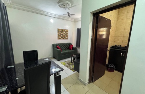 Utako Apartment | 1BEDROOM FLAT at UTAKO ABUJA. 24hrs LIGHT, WIFI & KITCHEN