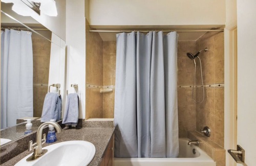 Harbor Beach Apartment | 1BR /1 BA Harbor Hideaway in the Heart of Ft Lauderdale ~10 minute walk to beach