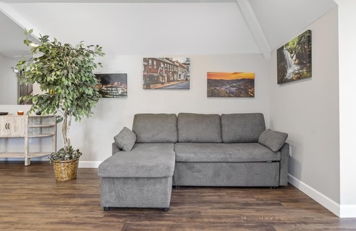 Piney Flats Apartment | 1BR Apartment near Bristol Motor Speedway