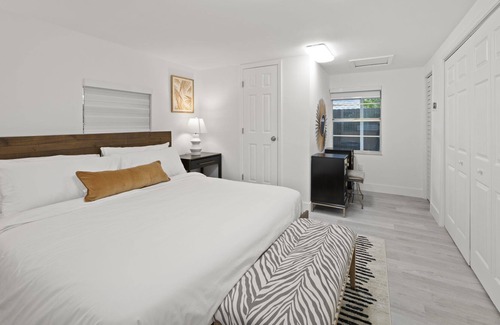 Coral Terrace House | 1BR at SW 1st St. (Unit B)