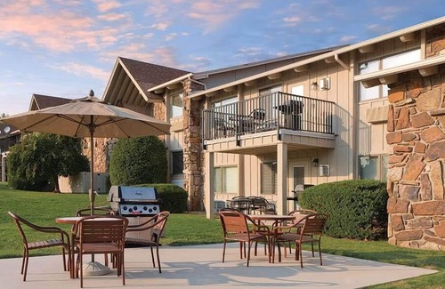 Afton Condo | 1br Condo Family Fun on the Beach, Golf, Boating!