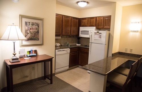 Saint Marys  Allen County Condo | 1BR Condo | Free Breakfast + Indoor Pool + Hot Tub
