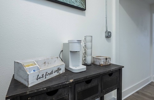 South Pensacola Cottage | 1BR Cozy & Convenient Near All Pensacola Offers