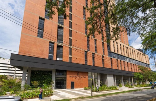San Diego Apartment | 1BR + Jacuzzi - El Poblado, Coworking Ready
