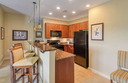 St. Augustine Condo | 1BR Private balcony-King bed-full kitchen-W/D-community pool & hot tub