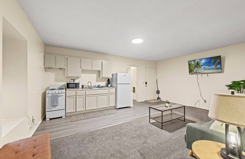 St. Joseph Apartment | 1BR Queen Retreat First Floor Ease & Comfort Wi-Fi