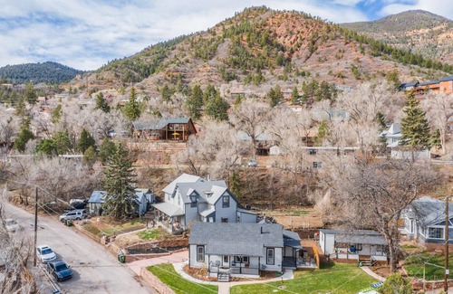 Manitou Springs House | 1BR Quiet Neighborhood Nearby Parks