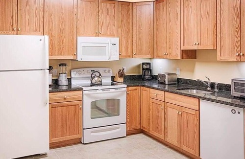 Jeffersonville Condo | 1br+ Smuggler's Notch - Ski, Swim, Hike!