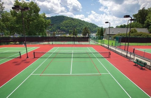 Lake Lure Condo | 1br Suite Condo Mini Golf, Pools, Tennis!