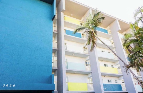 Eastern Shores Apartment | 1BR with Kitchen Eastern Shores near Sunny Isles