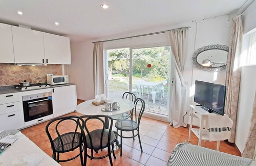 Palafrugell Ski Chalet | 1SIR 01 - Very simple 2 bedroom apartment located in a very quiet area only 200m from the beach of Llafranc.