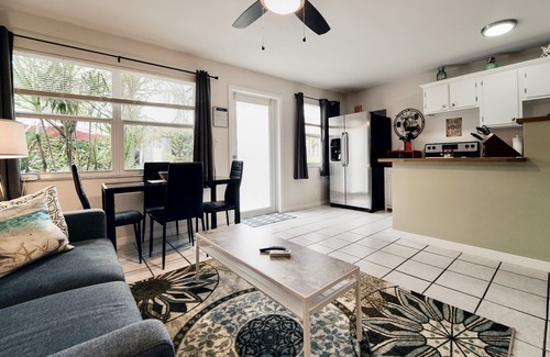 Poinsettia Heights Apartment | #2: 1BR with Beach Gear and Strong Wifi