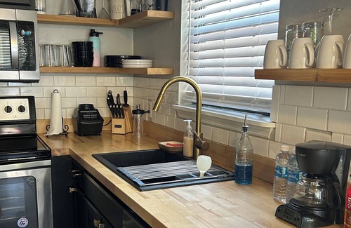 Tallahassee House | 2/2 Family-sized townhome with deck - 2 minute walk to Doak Stadium!