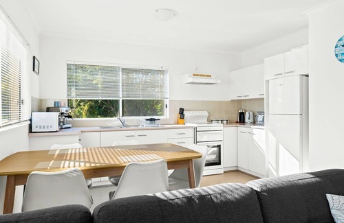 Narooma Apartment | 2/5 Angle Street Narooma