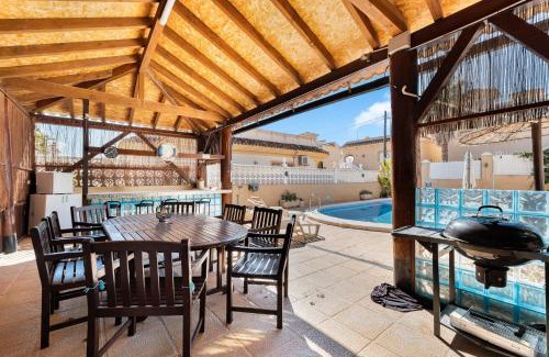 San Miguel de Salinas Villa | 2 Apts in Villa Sun and Happiness