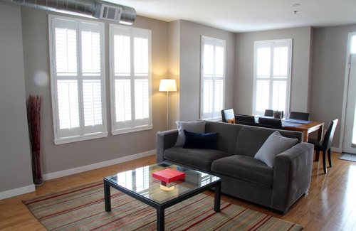 Washington Park West Condo | 2 BD 2 BA Loft - Platte / Wash Park - Exec / Corp Rental