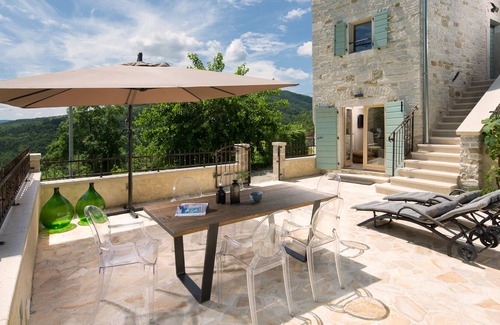 Gradinje Villa | 2 BD house with pool