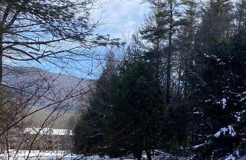 North Woodstock Resort | 2 BDR/ 2 Bath in the Heart of the White Mountains!