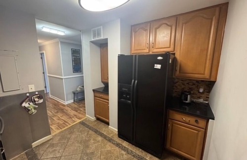 Lake Barcroft Condo | 2-bdr Condo for a Professional Traveller