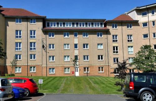 Central Aberdeen Apartment | 2-Bed Condo Best of Beach & City, FREE Parking