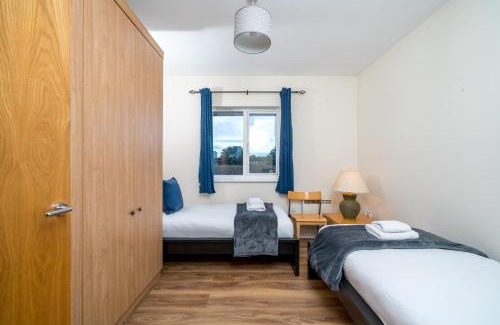 Custom House Apartment | 2 bed flat Sleeps 6 Tv Walking distance to ExCel