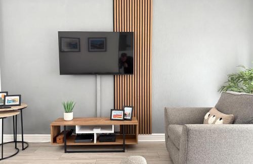 Port Talbot House | 2 Bed Home Port Talbot - Perfect For Contractors & Long Stays