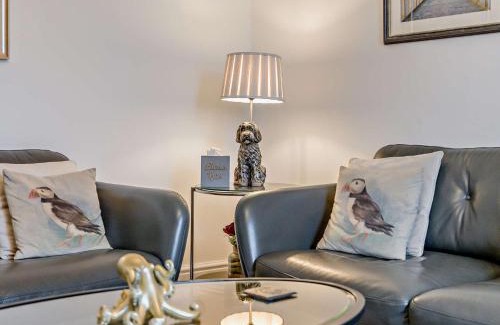 Amble House | 2 Bed in Amble 91206