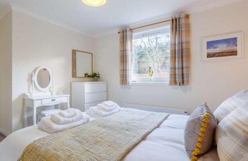 Breakish House | 2 Bed in Camus Croise 86437