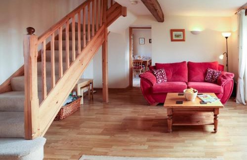Cirencester House | 2 Bed in Cirencester CC094